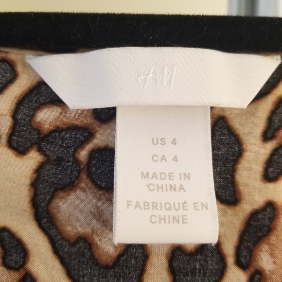 Leopard Print Wrap Top - Picture 4 of 6